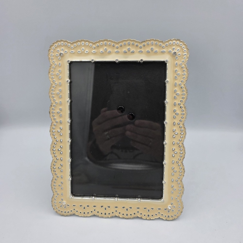 Green Tree Gallery Ivory Metal Scalloped‎ Rhinestones Picture Frame 8.5" x 6.5"